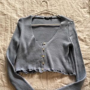 Cute cropped cardigan never been worn